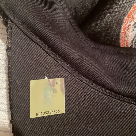 New York Knicks hat and cap - Picture 4 of 11